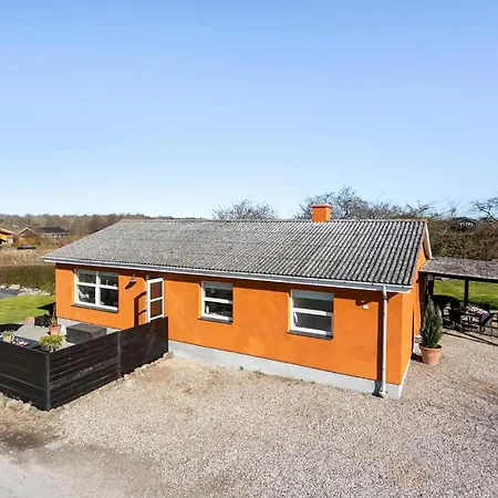 4 Bedroom Awesome In בית נופש